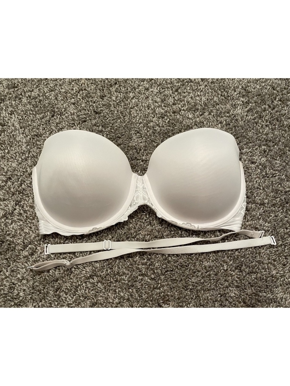 Maidenform strapless convertible bra 38DD